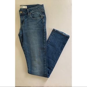 Abercrombie and Fitch Jeans 4L
